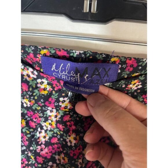 miley cyrus max azria shorts floral black pink pockets zipper cotton size 5 READ - Picture 7 of 8